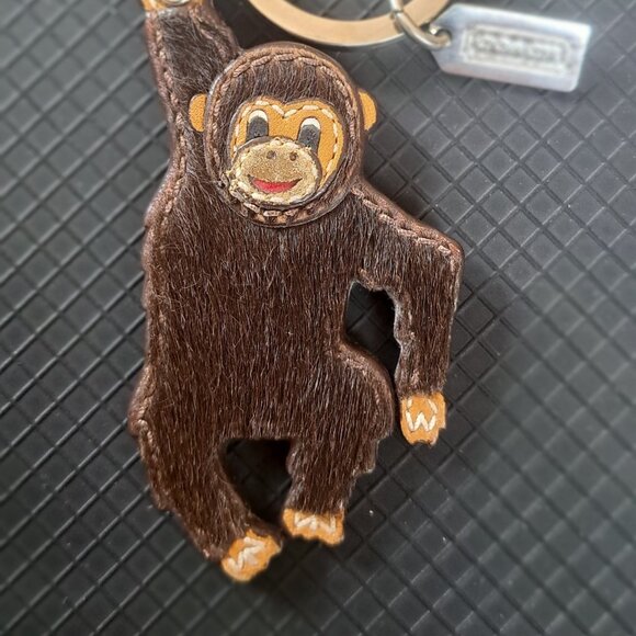 Coach monkey keychain - Picture 2 of 3